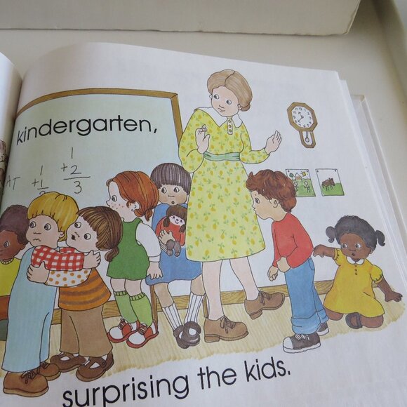 My "k" Book My First Steps To Reading WHITE BOOK Hardcover Alphabet Series - Picture 9 of 12